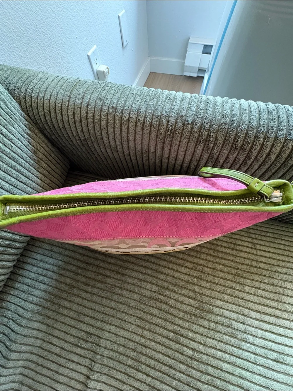 ✨RARE✨ Coach Bleecker Pink and Green Daisy Patchwork Demi Bag